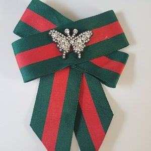 BRAND NEW NECKTIE /BROACH